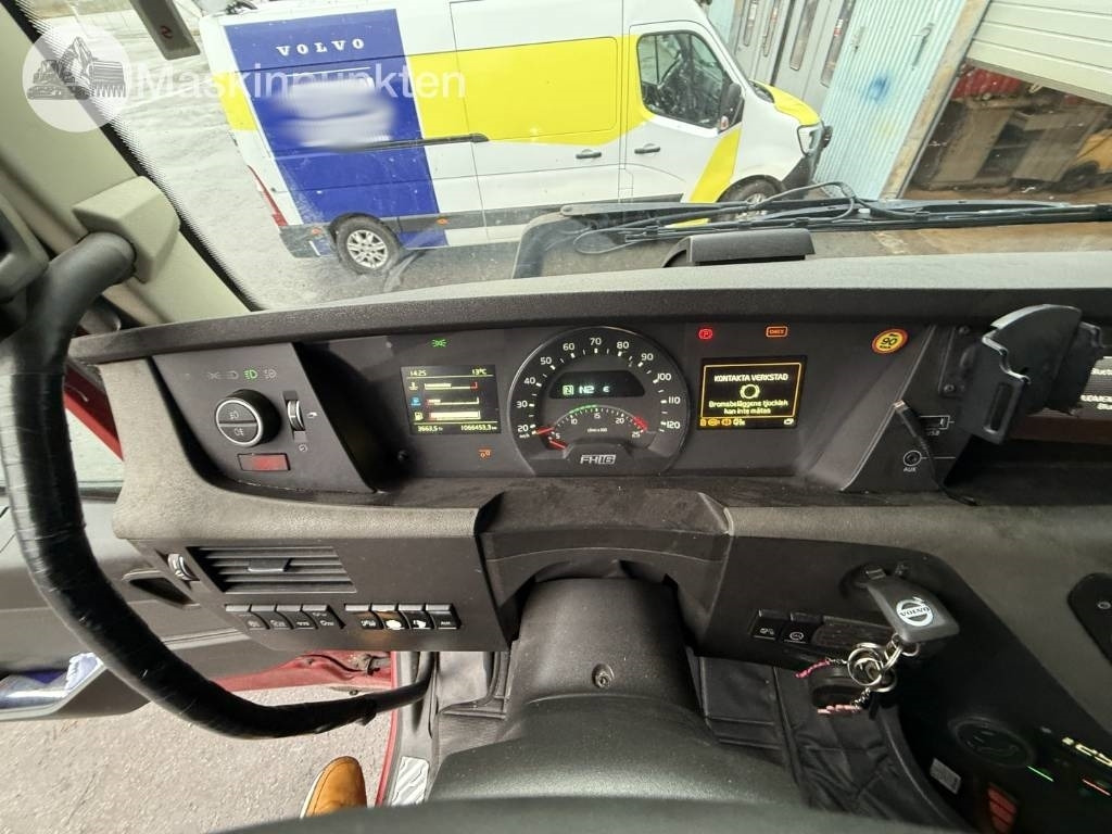 Volvo FH 16  līzingu Volvo FH 16: foto 21