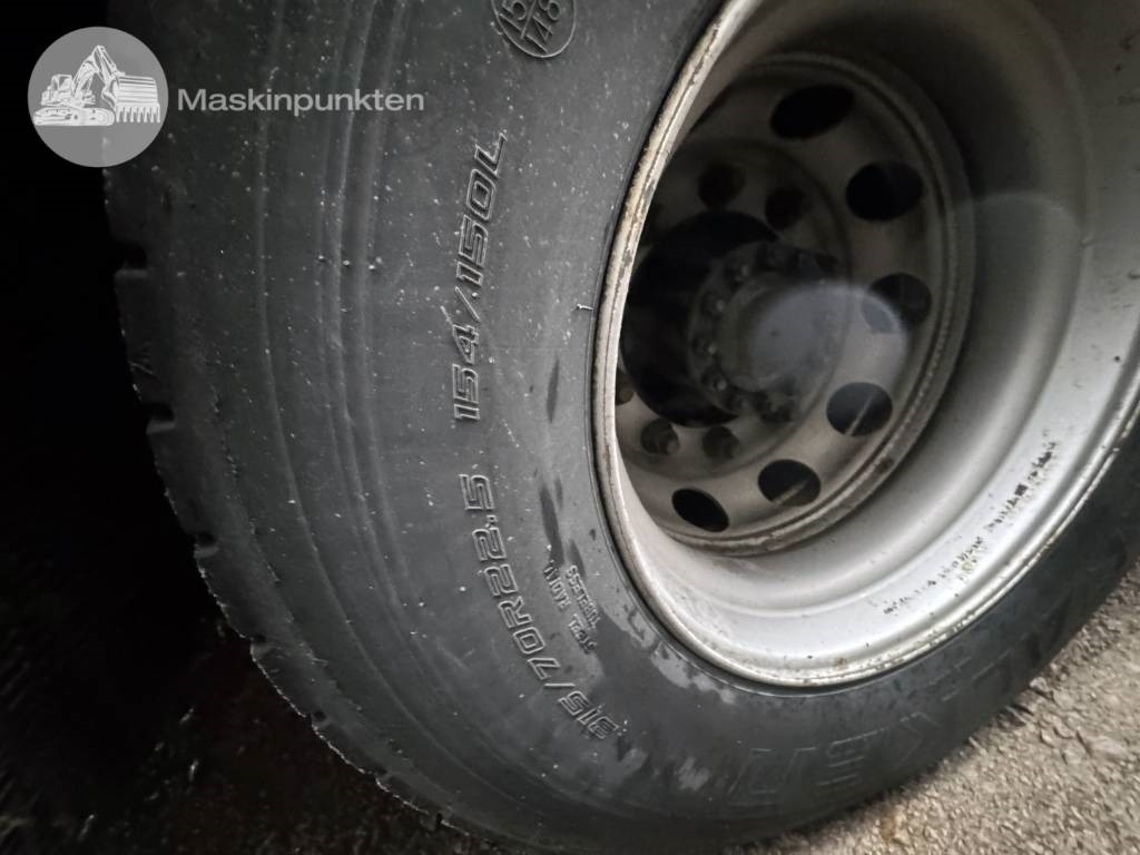 Kravas automašīna ar slēgto virsbūvi Volvo FH 500: foto 24