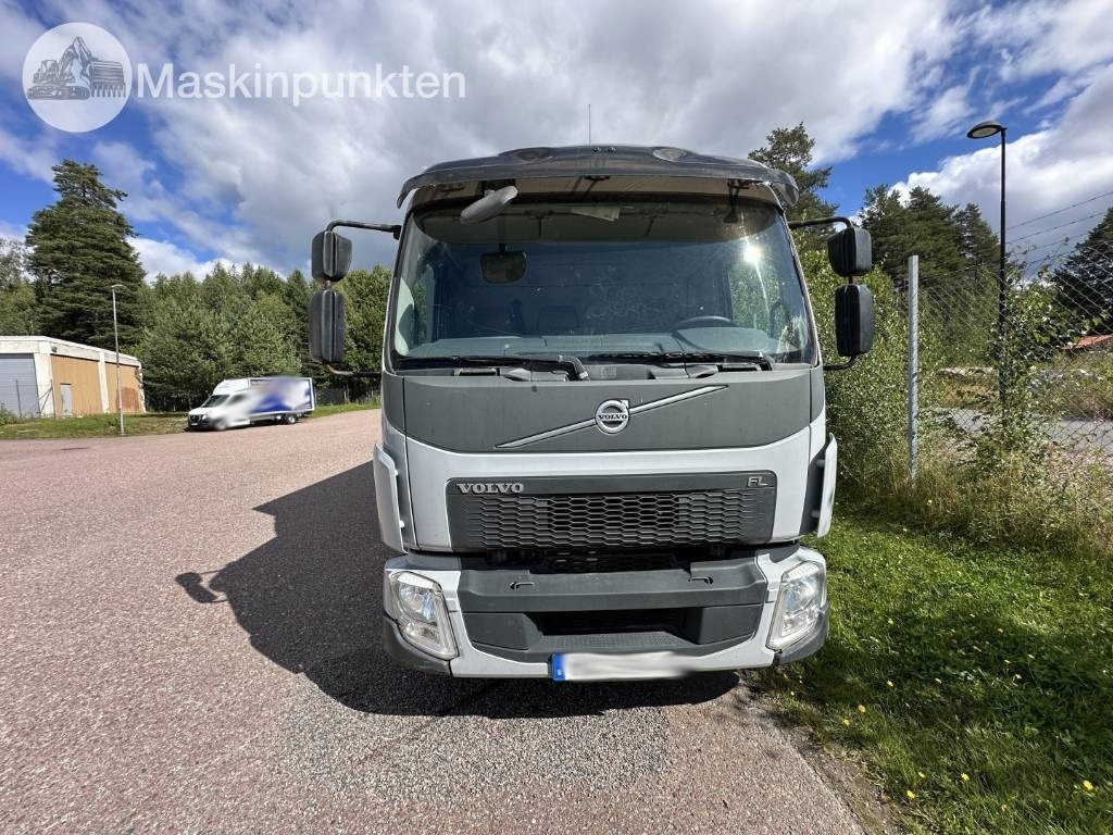 Volvo FL 240 - Kravas automašīna ar slēgto virsbūvi: foto 2 Volvo FL 240 - Kravas automašīna ar slēgto virsbūvi: foto 2