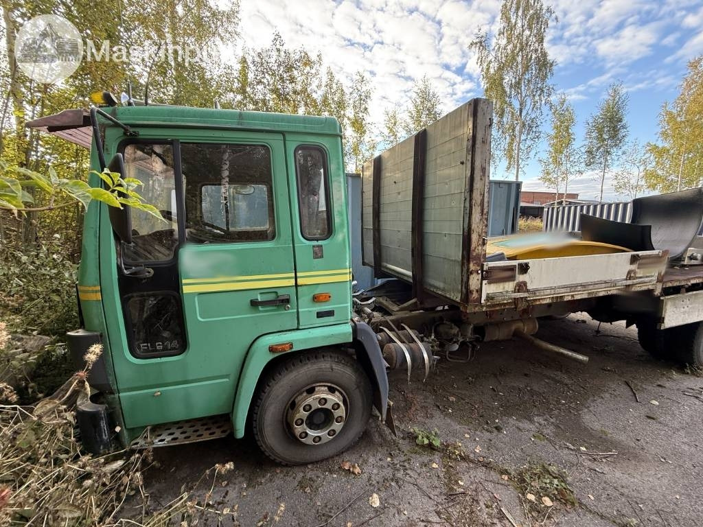 Volvo FL 611 - Kravas automašīna pašizgāzējs: foto 1 Volvo FL 611 - Kravas automašīna pašizgāzējs: foto 1