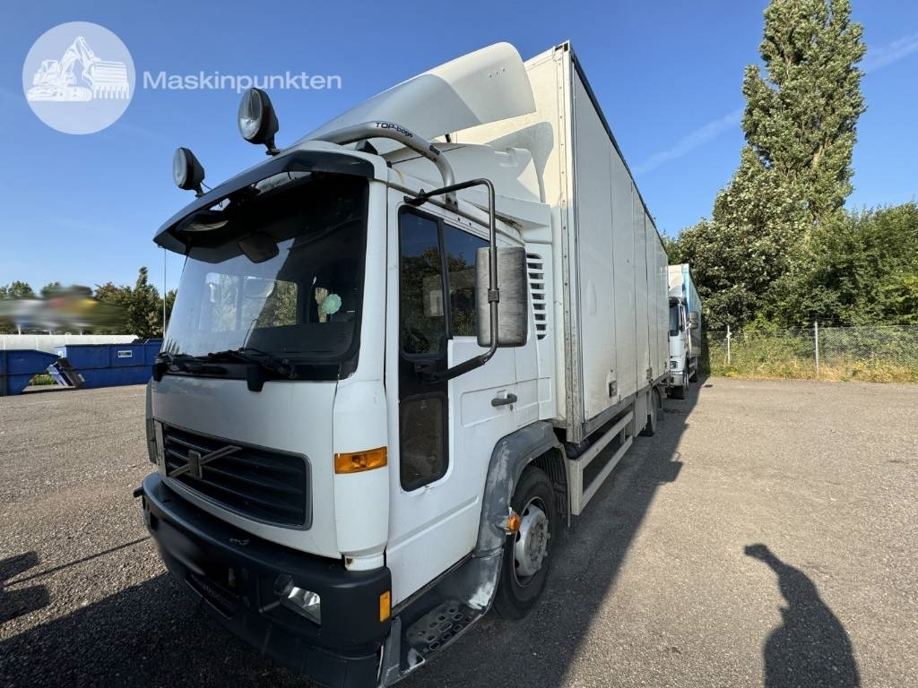 Volvo FL6 220 - Kravas automašīna ar slēgto virsbūvi: foto 2 Volvo FL6 220 - Kravas automašīna ar slēgto virsbūvi: foto 2
