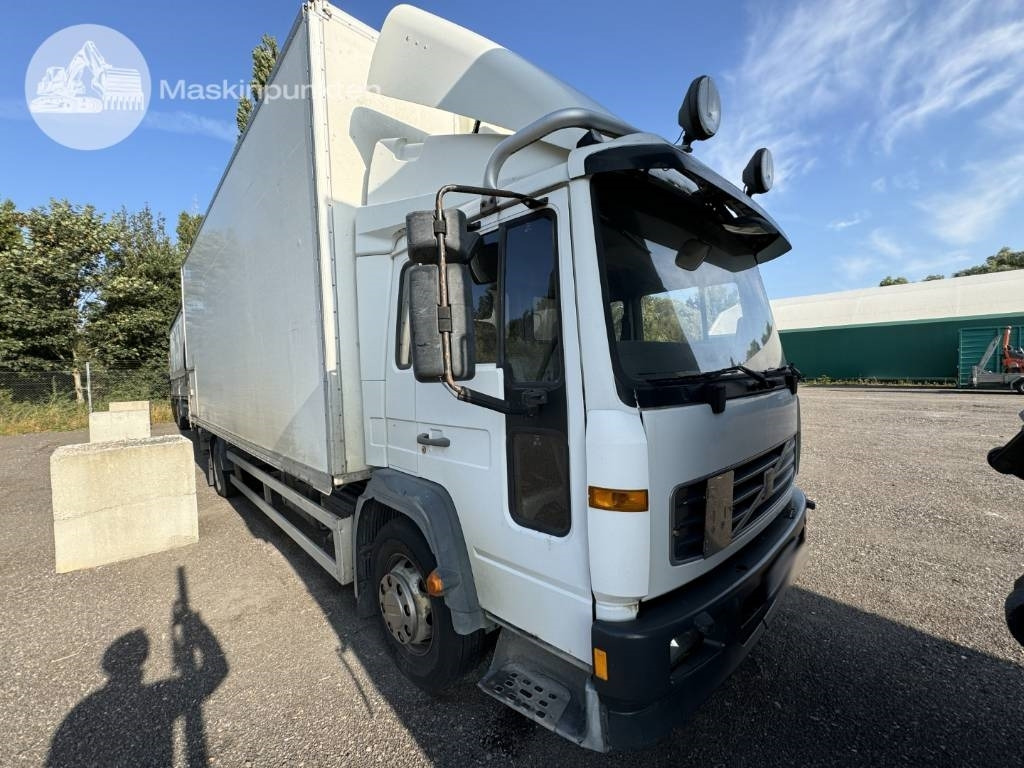 Volvo FL6 220 - Kravas automašīna ar slēgto virsbūvi: foto 1 Volvo FL6 220 - Kravas automašīna ar slēgto virsbūvi: foto 1