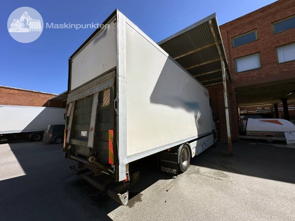 Volvo FM 300 - Kravas automašīna ar slēgto virsbūvi: foto 5 Volvo FM 300 - Kravas automašīna ar slēgto virsbūvi: foto 5