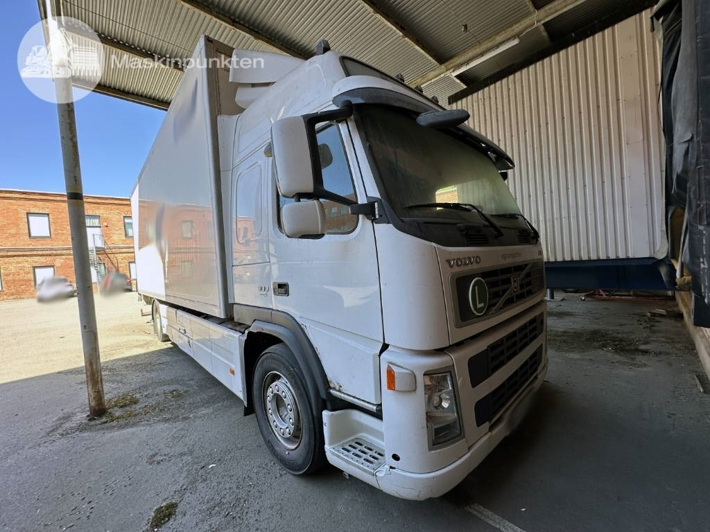 Volvo FM 300 - Kravas automašīna ar slēgto virsbūvi: foto 2 Volvo FM 300 - Kravas automašīna ar slēgto virsbūvi: foto 2