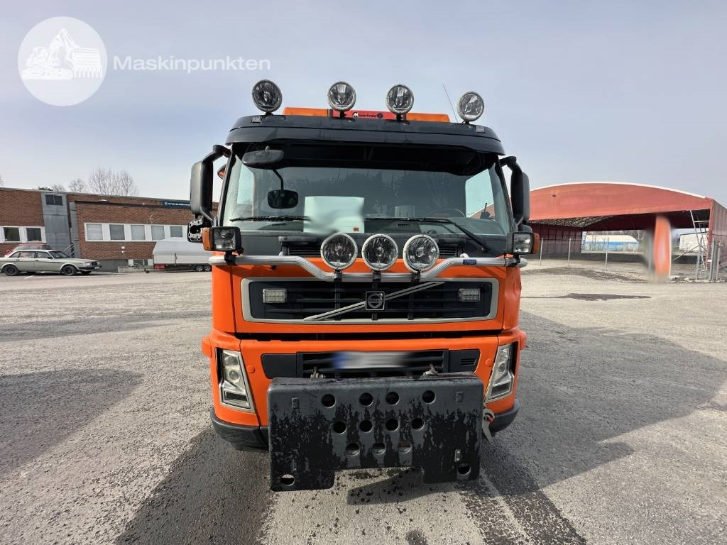 Volvo FM 380 - Pacēlājs ar āķi: foto 2 Volvo FM 380 - Pacēlājs ar āķi: foto 2