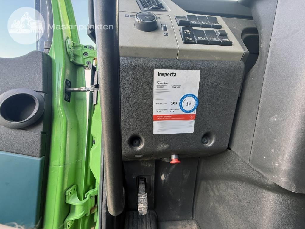 Kravas auto ar manipulatoru Volvo FM 460: foto 12