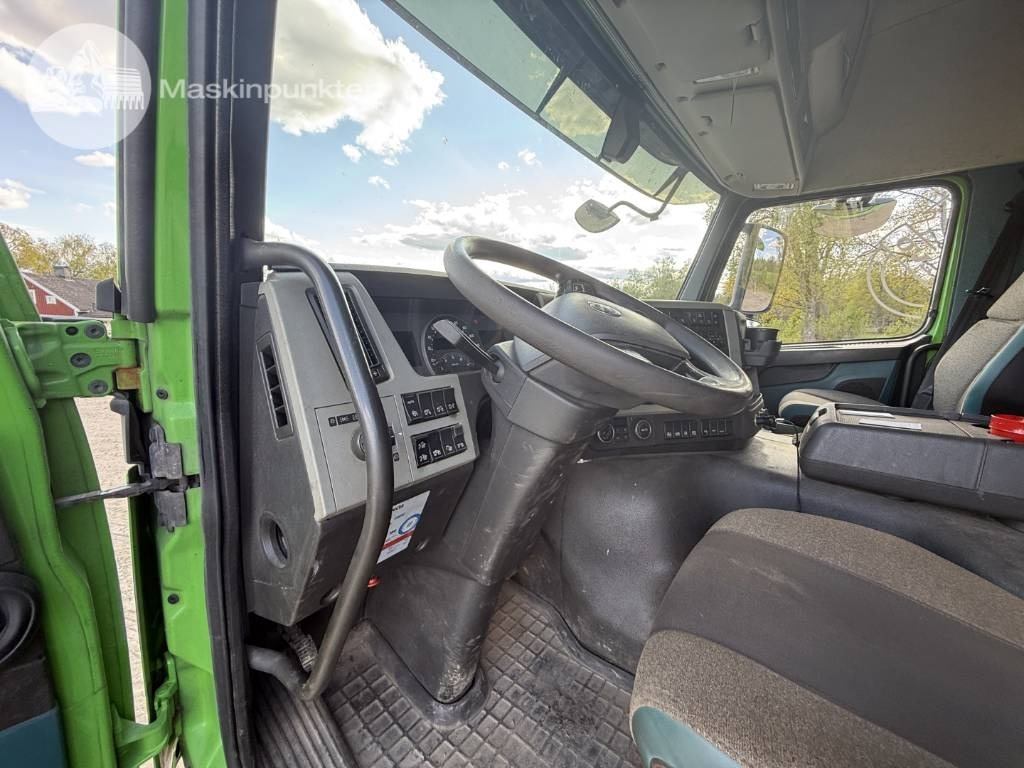 Kravas auto ar manipulatoru Volvo FM 460: foto 14