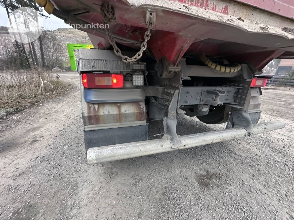 Kravas automašīna pašizgāzējs Volvo FMX 380: foto 39 Kravas automašīna pašizgāzējs Volvo FMX 380: foto 39