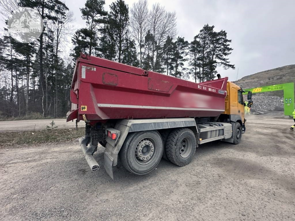 Kravas automašīna pašizgāzējs Volvo FMX 380: foto 7 Kravas automašīna pašizgāzējs Volvo FMX 380: foto 7