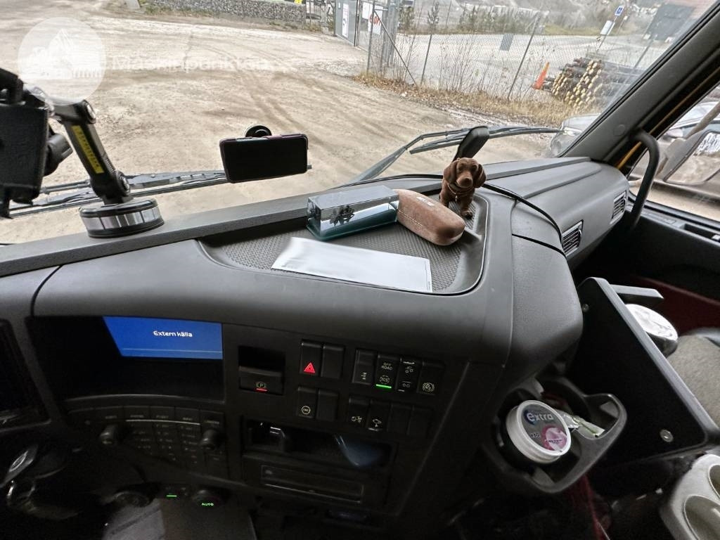 Kravas automašīna pašizgāzējs Volvo FMX 380: foto 31 Kravas automašīna pašizgāzējs Volvo FMX 380: foto 31