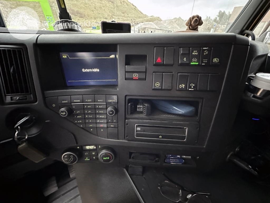 Kravas automašīna pašizgāzējs Volvo FMX 380: foto 29 Kravas automašīna pašizgāzējs Volvo FMX 380: foto 29