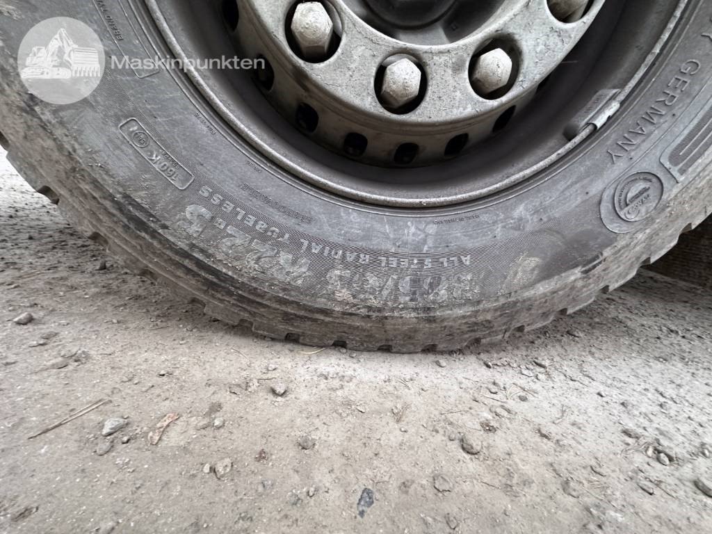 Kravas automašīna pašizgāzējs Volvo FMX 380: foto 35 Kravas automašīna pašizgāzējs Volvo FMX 380: foto 35