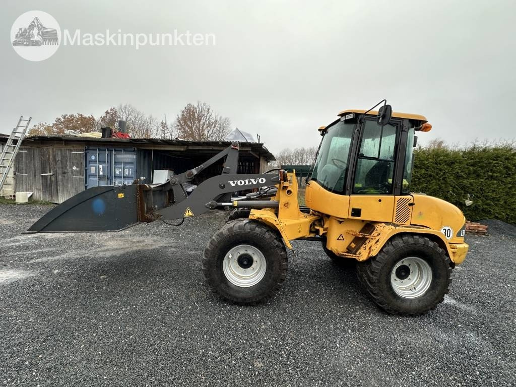 Volvo L 35 B - Riteņu iekrāvējs: foto 1 Volvo L 35 B - Riteņu iekrāvējs: foto 1