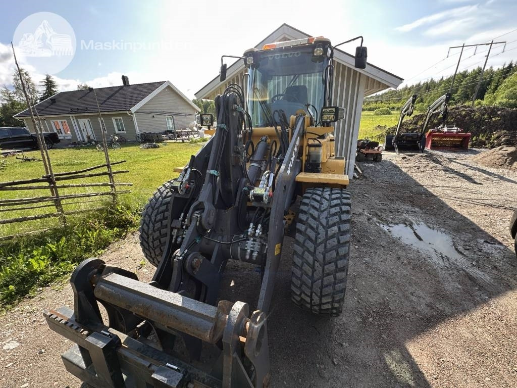 Volvo L 35 G - Riteņu iekrāvējs: foto 2 Volvo L 35 G - Riteņu iekrāvējs: foto 2