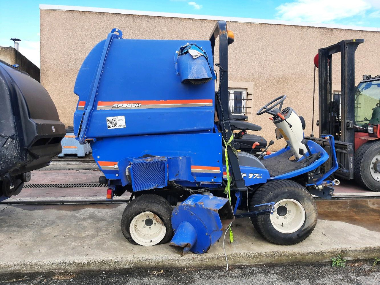 ISEKI SF370 - Zāles pļāvējs: foto 3 ISEKI SF370 - Zāles pļāvējs: foto 3