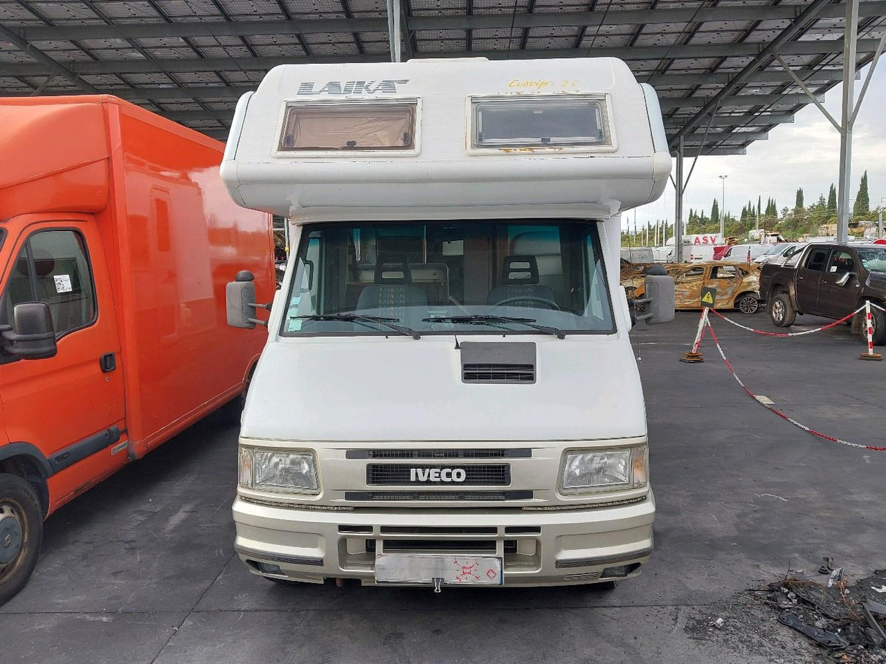 IVECO LAIKA 35.12 CAMPING 122 - Alkov kemperis: foto 1 IVECO LAIKA 35.12 CAMPING 122 - Alkov kemperis: foto 1