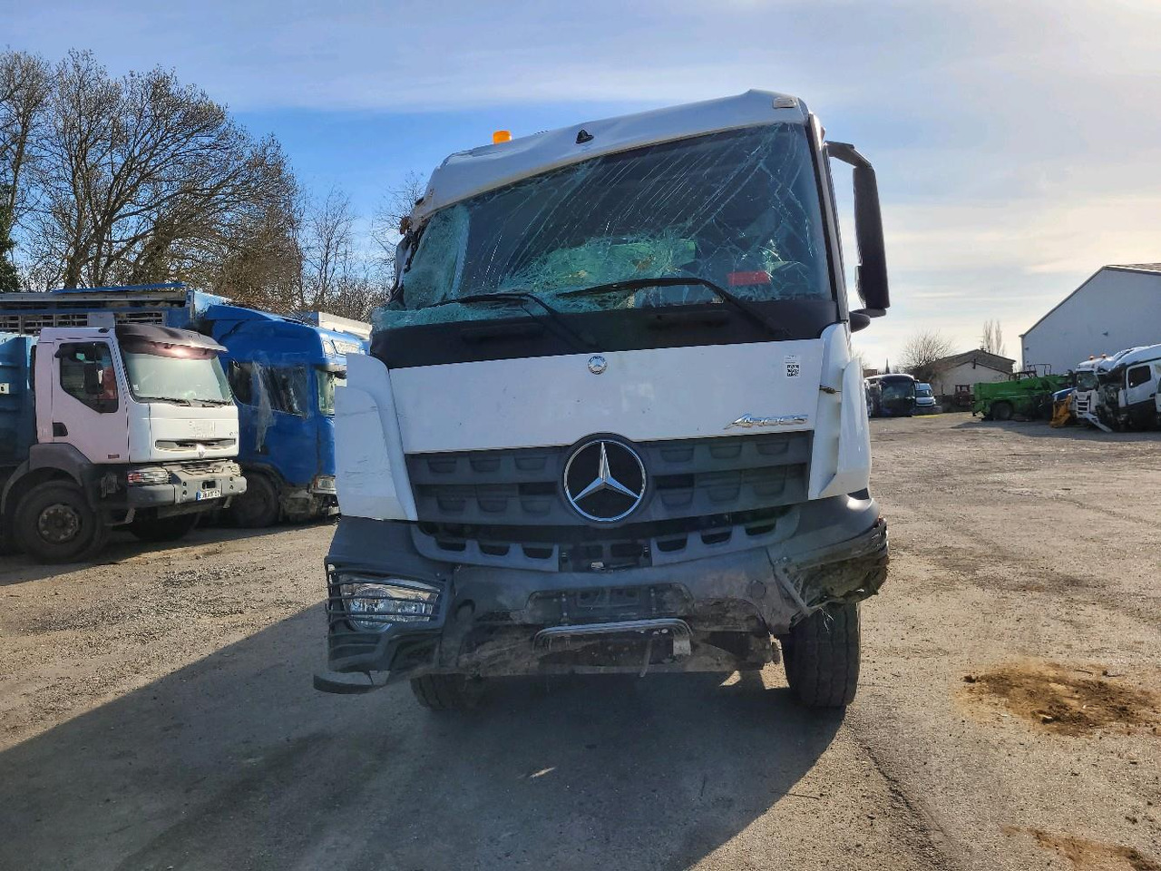 MERCEDES AROCS 2640 6X4 - Bortu kravas automašīna/ Platforma: foto 2 MERCEDES AROCS 2640 6X4 - Bortu kravas automašīna/ Platforma: foto 2
