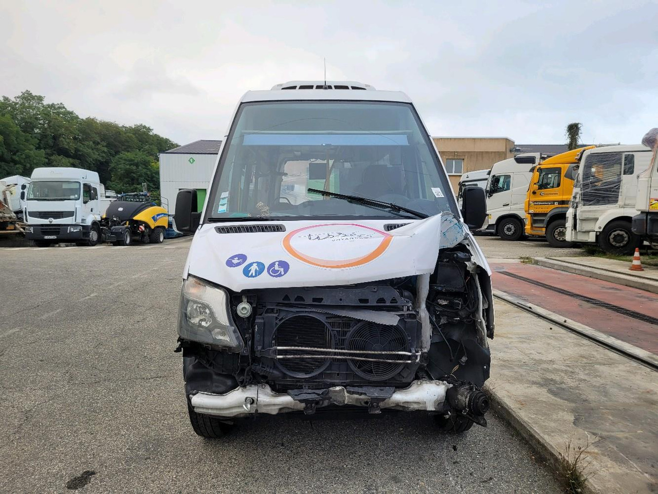 MERCEDES SPRINTER II CHASSIS 5.0T 516 C - Mikroautobuss, Pasažieru furgons: foto 2 MERCEDES SPRINTER II CHASSIS 5.0T 516 C - Mikroautobuss, Pasažieru furgons: foto 2