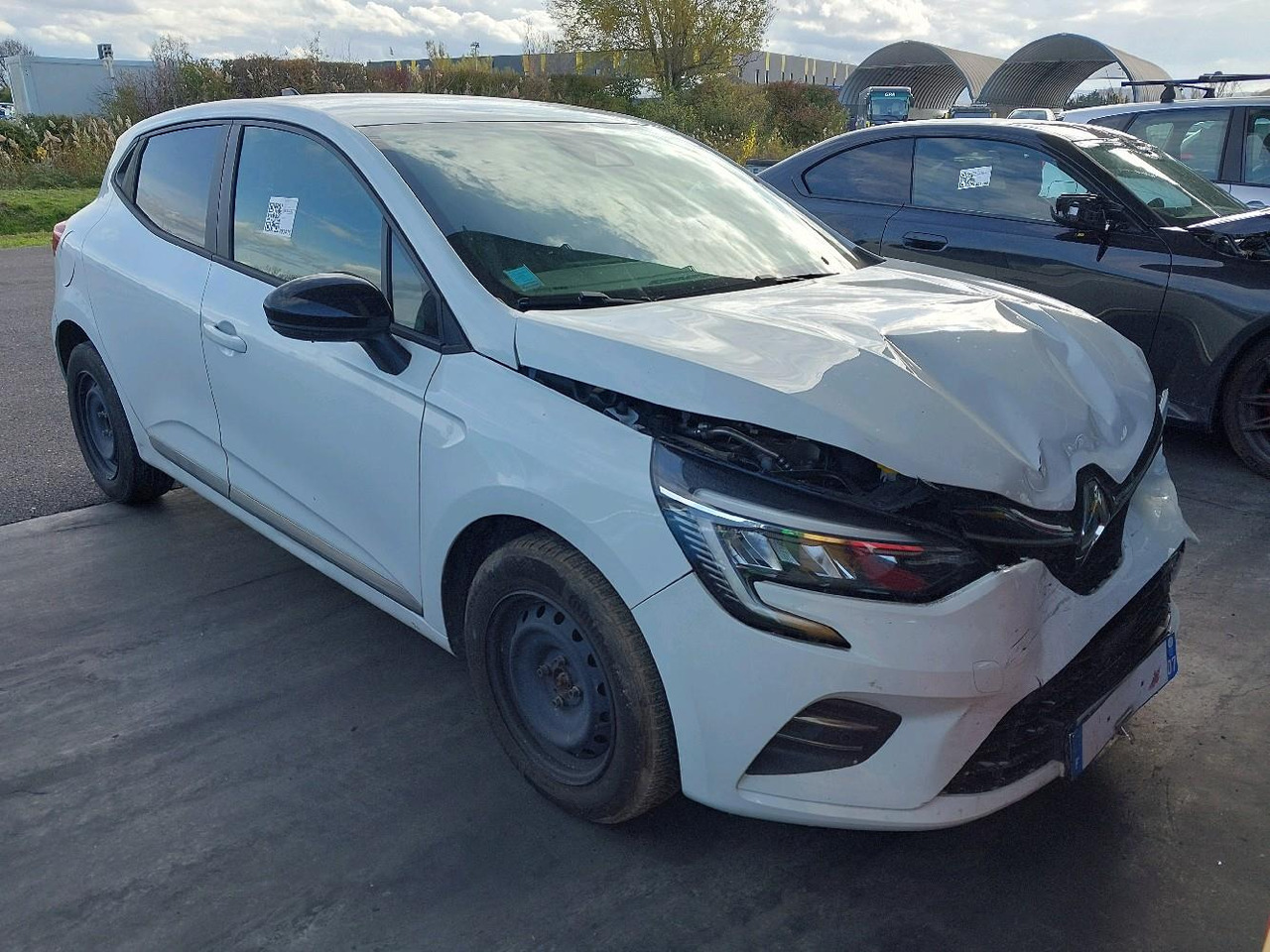 RENAULT CLIO V 1.0 TCE 90 EVOLUTION - Vieglā automašīna: foto 2 RENAULT CLIO V 1.0 TCE 90 EVOLUTION - Vieglā automašīna: foto 2