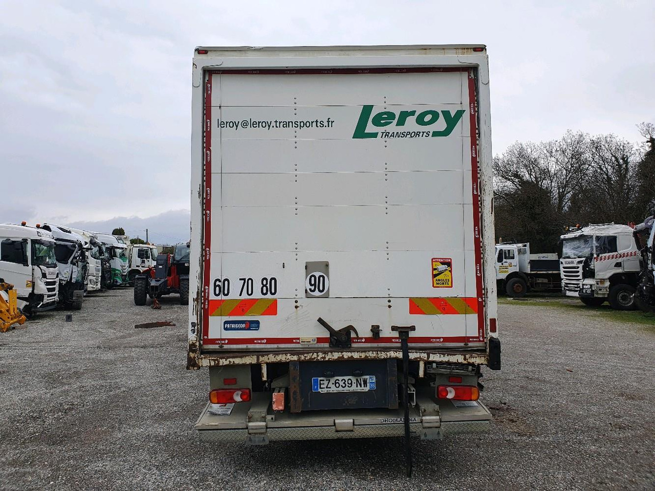 RENAULT D 12 DTI 215 - Kravas automašīna ar slēgto virsbūvi: foto 5 RENAULT D 12 DTI 215 - Kravas automašīna ar slēgto virsbūvi: foto 5