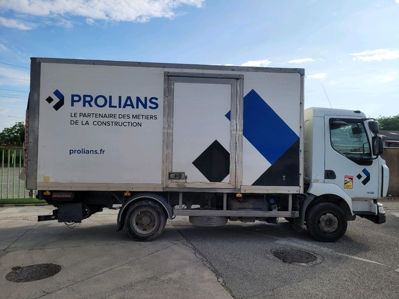 RENAULT MIDLUM 180 DXL - Kravas automašīna ar slēgto virsbūvi: foto 3 RENAULT MIDLUM 180 DXL - Kravas automašīna ar slēgto virsbūvi: foto 3
