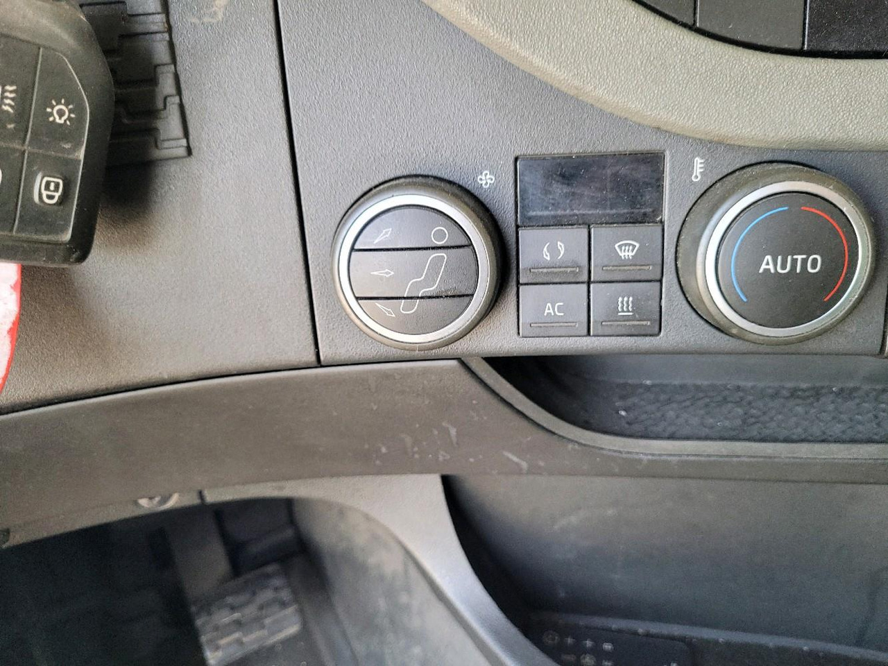 Vilcējs VOLVO FH 500 GLOBETROTTER: foto 14