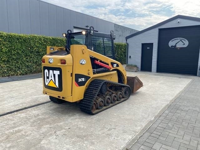 CAT 247 B 3 - Kāpurķēžu kompaktiekrāvējs: foto 1 CAT 247 B 3 - Kāpurķēžu kompaktiekrāvējs: foto 1