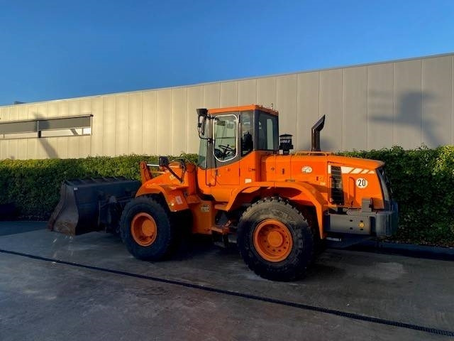 Doosan DL 200 - Riteņu iekrāvējs: foto 3 Doosan DL 200 - Riteņu iekrāvējs: foto 3