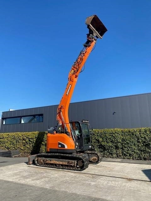 Doosan DX140 LCR-5 - Kāpurķēžu ekskavators: foto 3 Doosan DX140 LCR-5 - Kāpurķēžu ekskavators: foto 3