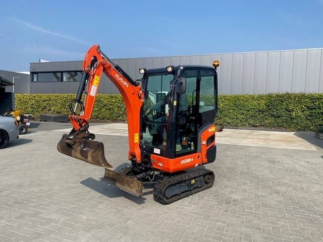 Kubota KX 016-4 - Mini-ekskavators: foto 4 Kubota KX 016-4 - Mini-ekskavators: foto 4