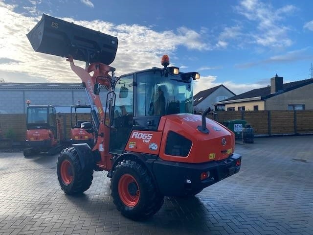 Kubota R 065 - Riteņu iekrāvējs: foto 3 Kubota R 065 - Riteņu iekrāvējs: foto 3
