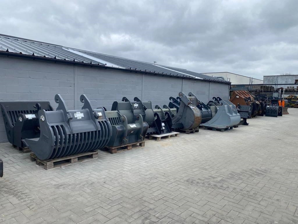 Graafbakken Verachtert - Kauss - Celtniecības tehnika: foto 1 Graafbakken Verachtert - Kauss - Celtniecības tehnika: foto 1