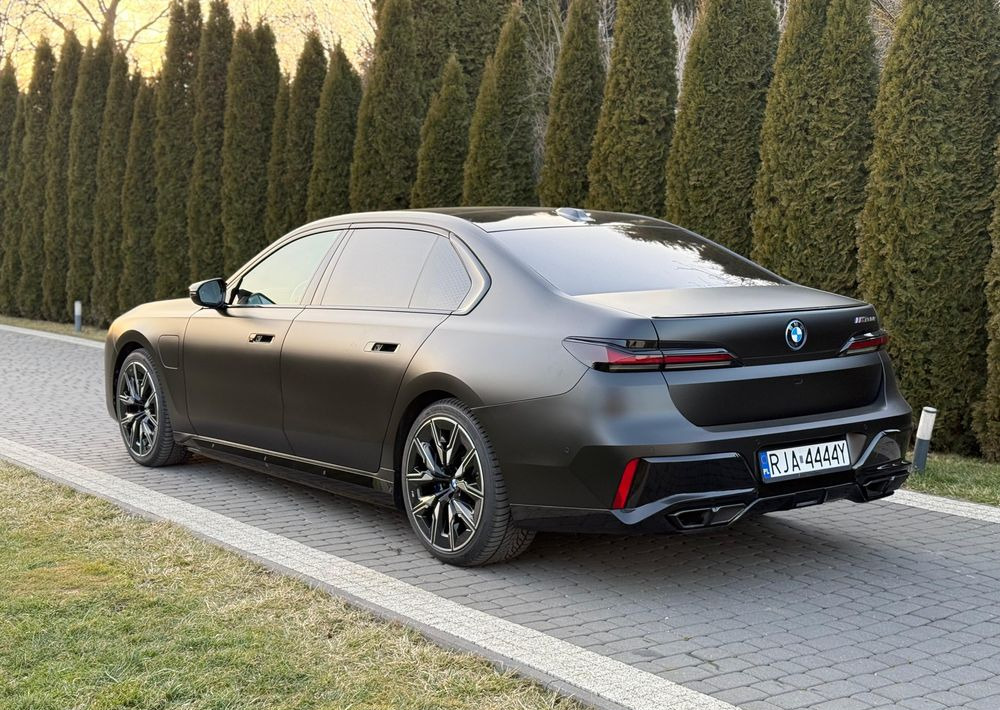 BMW Seria 7 - Sedans: foto 4 BMW Seria 7 - Sedans: foto 4