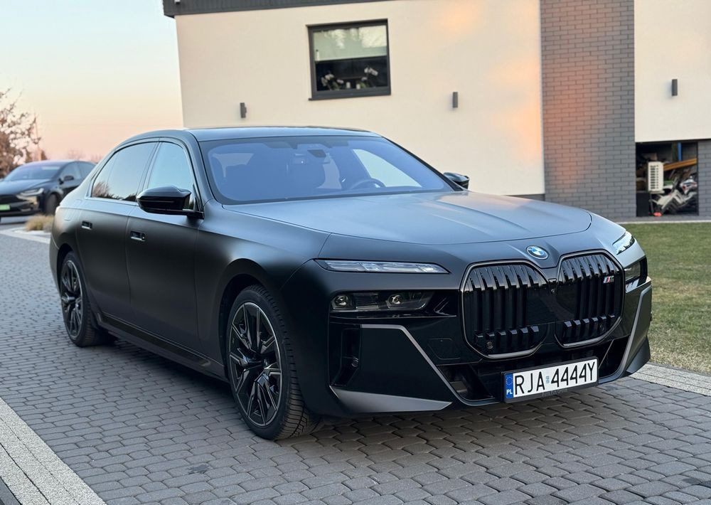 BMW Seria 7 - Sedans: foto 2 BMW Seria 7 - Sedans: foto 2