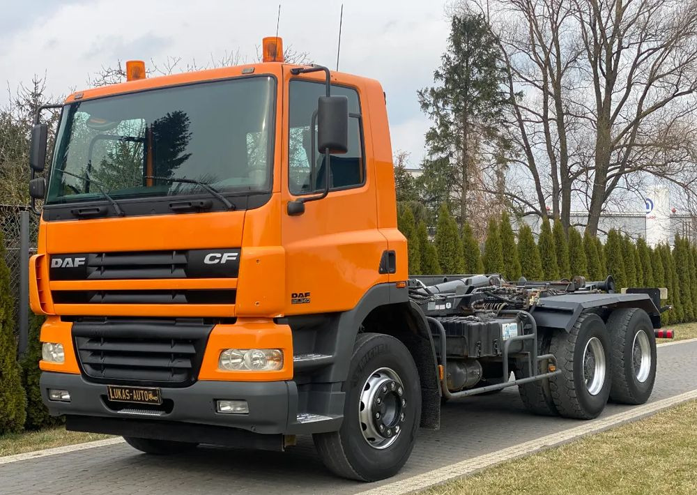 DAF CF 85.340 6X4 MANUAL - Pacēlājs ar āķi: foto 3 DAF CF 85.340 6X4 MANUAL - Pacēlājs ar āķi: foto 3