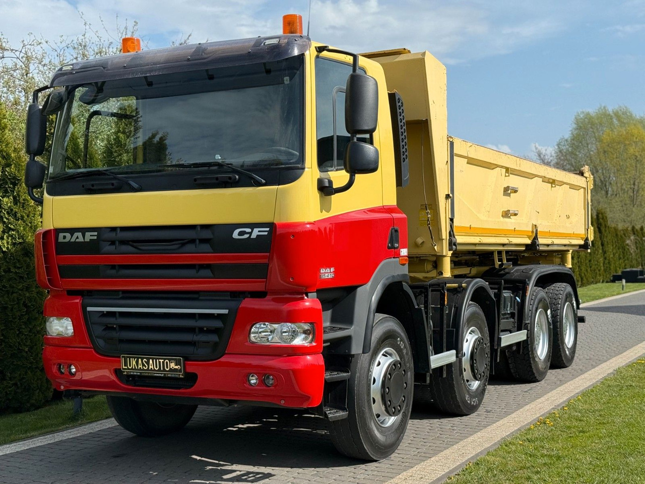 DAF CF 85.410 TIPPER HYDROBOARD - Kravas automašīna pašizgāzējs: foto 4 DAF CF 85.410 TIPPER HYDROBOARD - Kravas automašīna pašizgāzējs: foto 4