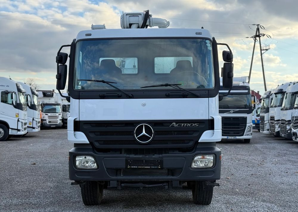 Mercedes-Benz ACTROS 3241 8X4 CIFA24 7m3 - Betona sūknis ar mikseri: foto 2 Mercedes-Benz ACTROS 3241 8X4 CIFA24 7m3 - Betona sūknis ar mikseri: foto 2