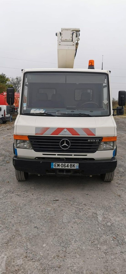 Mercedes-Benz VARIO 815 D 17 M - Autopacēlājs: foto 2 Mercedes-Benz VARIO 815 D 17 M - Autopacēlājs: foto 2