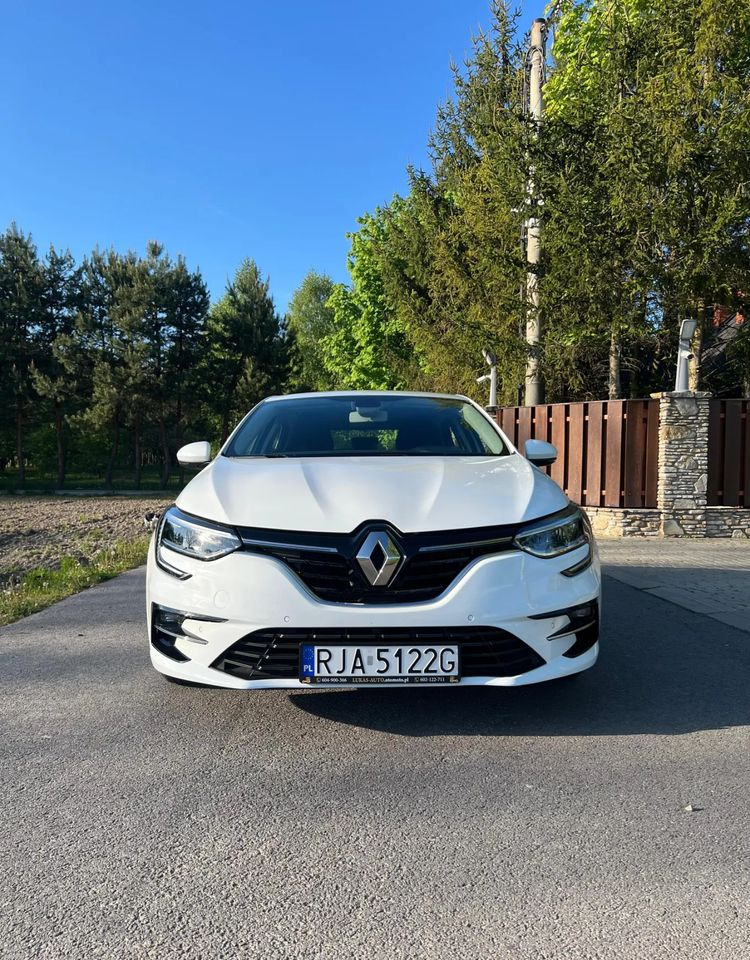 Renault Megane 1.5 Blue dCi Business - Vieglā automašīna: foto 2 Renault Megane 1.5 Blue dCi Business - Vieglā automašīna: foto 2