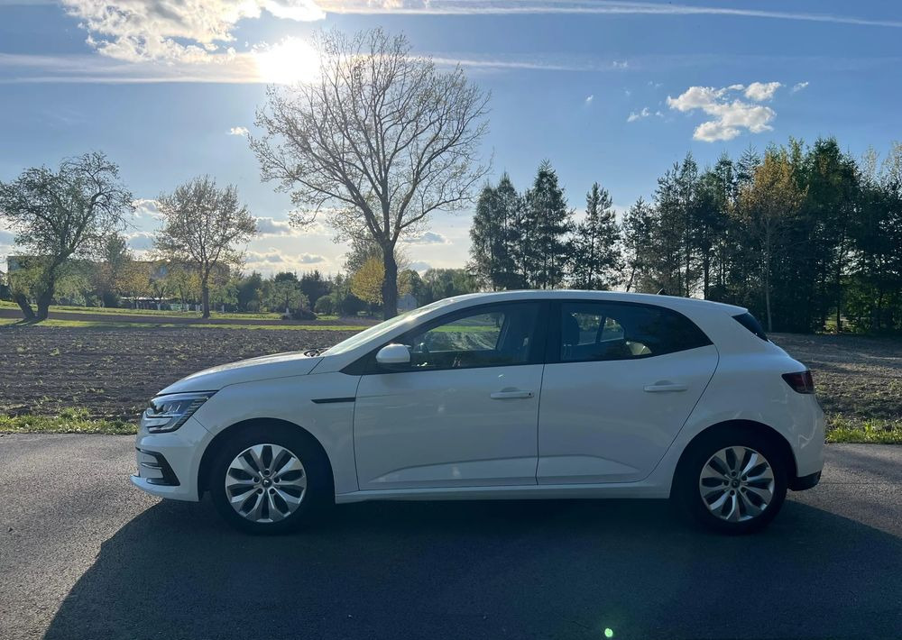 Renault Megane 1.5 Blue dCi Business - Vieglā automašīna: foto 5 Renault Megane 1.5 Blue dCi Business - Vieglā automašīna: foto 5