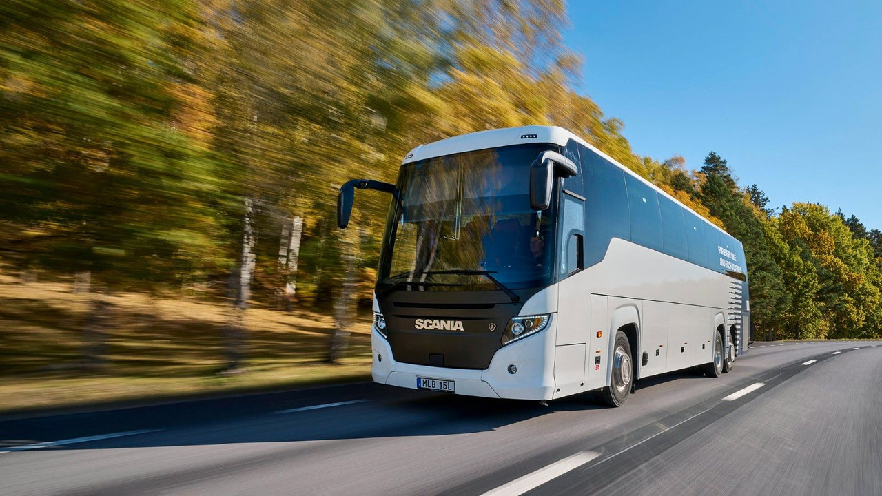 Starppilsētu autobuss Scania TOURING HD  HIGER: foto 1