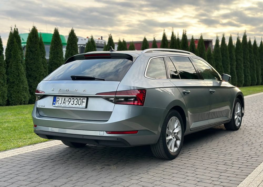 Skoda Superb 2.0 TDI SCR Style DSG - Vieglā automašīna: foto 5 Skoda Superb 2.0 TDI SCR Style DSG - Vieglā automašīna: foto 5