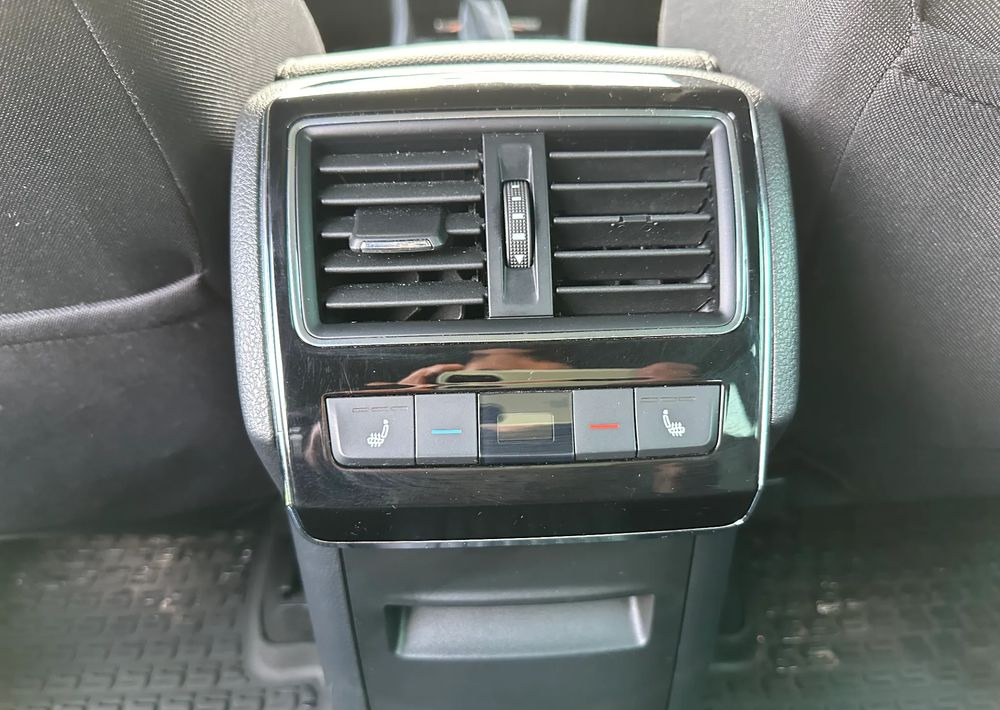 Vieglā automašīna Skoda Superb 2.0 TDI SCR Style DSG: foto 11