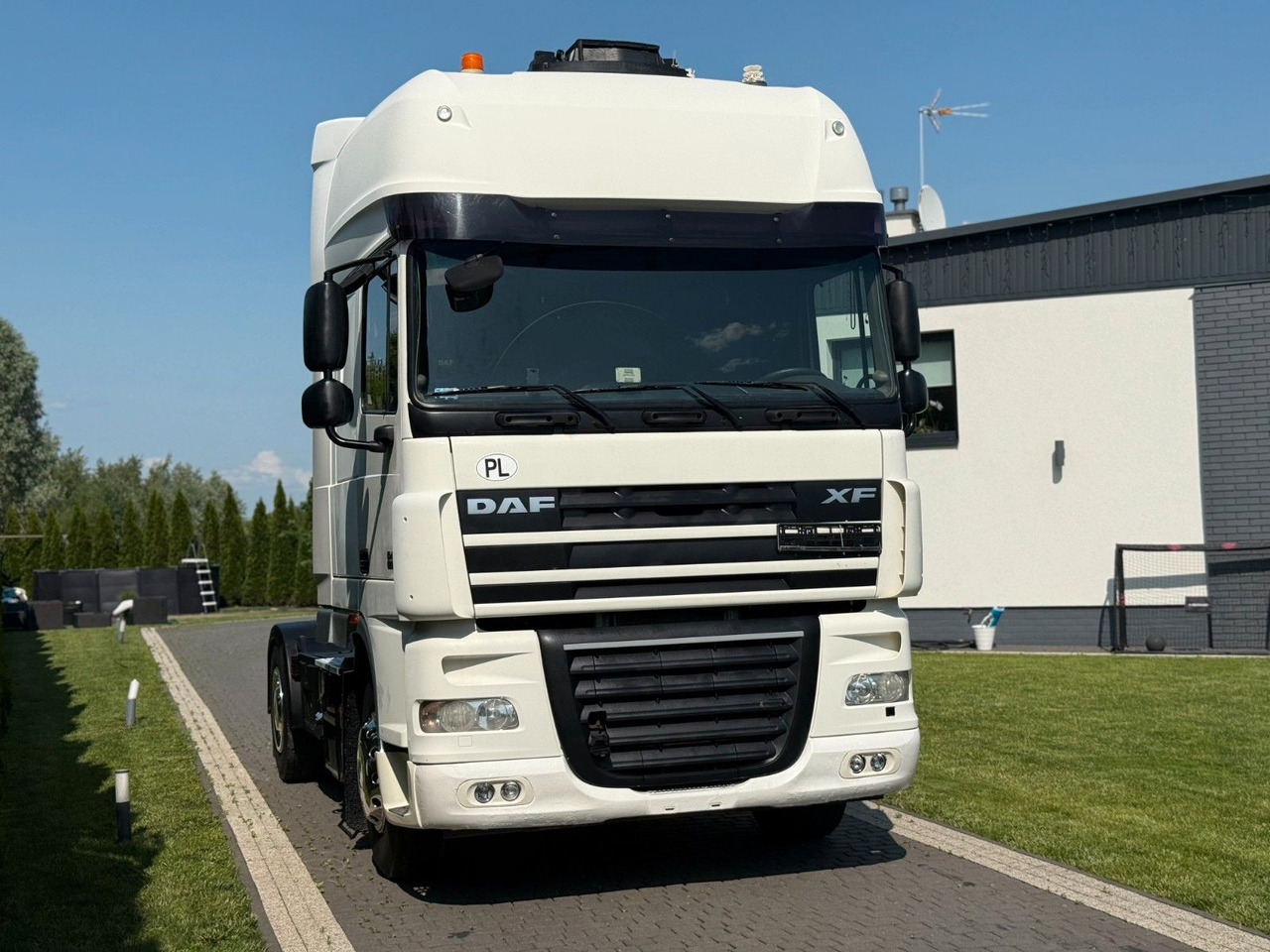 DAF XF 105 460 MANUAL PARK COOL - Vilcējs: foto 3 DAF XF 105 460 MANUAL PARK COOL - Vilcējs: foto 3