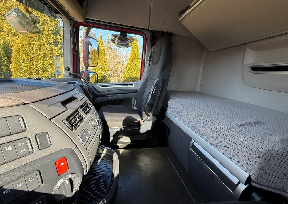 Vilcējs DAF XF 480: foto 9
