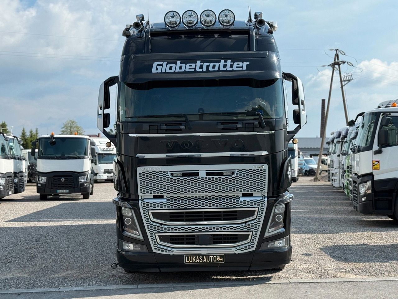 Volvo FH16 660 HP XL TANDEM 6x2 LIMITED EDITION - Kravas automašīna ar slēgto virsbūvi: foto 2 Volvo FH16 660 HP XL TANDEM 6x2 LIMITED EDITION - Kravas automašīna ar slēgto virsbūvi: foto 2