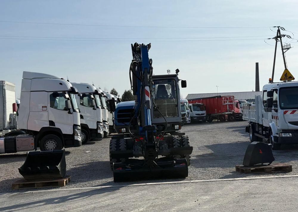 Wacker Neuson 9503-2 TRZY ŁYŻKI - Riteņu ekskavators: foto 2 Wacker Neuson 9503-2 TRZY ŁYŻKI - Riteņu ekskavators: foto 2