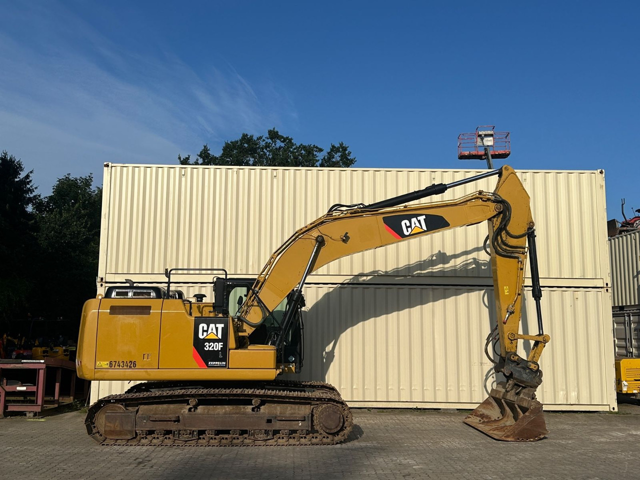 CAT 320FL / 2017 BJ / 9.933 H / Deutsche Maschine - Kāpurķēžu ekskavators: foto 5 CAT 320FL / 2017 BJ / 9.933 H / Deutsche Maschine - Kāpurķēžu ekskavators: foto 5