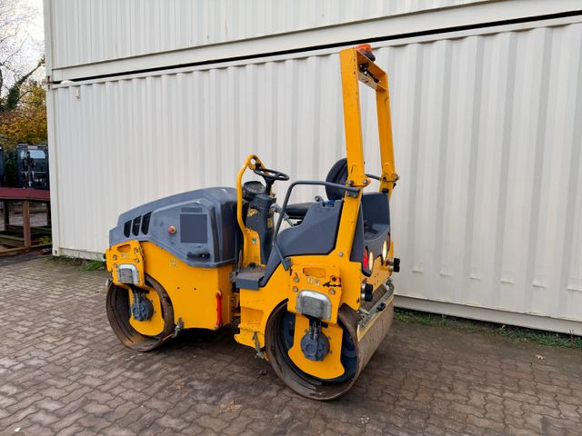Hamm HD10VV / 2016 BJ / 1.235 H / 2.475 KG - Ceļu veltnis: foto 4 Hamm HD10VV / 2016 BJ / 1.235 H / 2.475 KG - Ceļu veltnis: foto 4