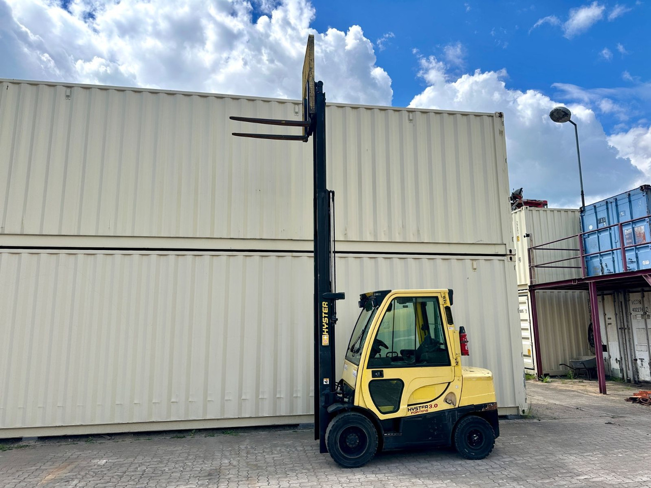 Hyster H3.0FT / Diesel / Triplex / Ex Armee - Dīzeļiekrāvējs: foto 4 Hyster H3.0FT / Diesel / Triplex / Ex Armee - Dīzeļiekrāvējs: foto 4